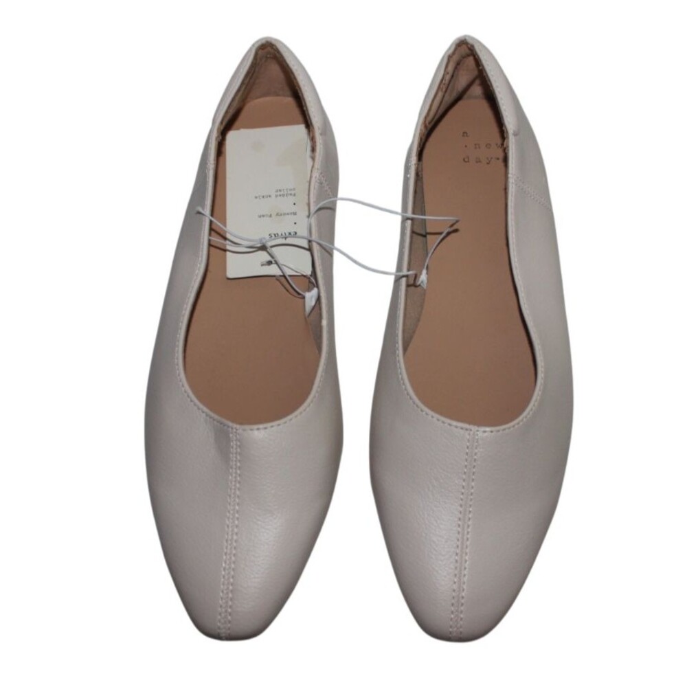 A New Day Women's Cream Faux Leather Sz 9 Ballet Flats